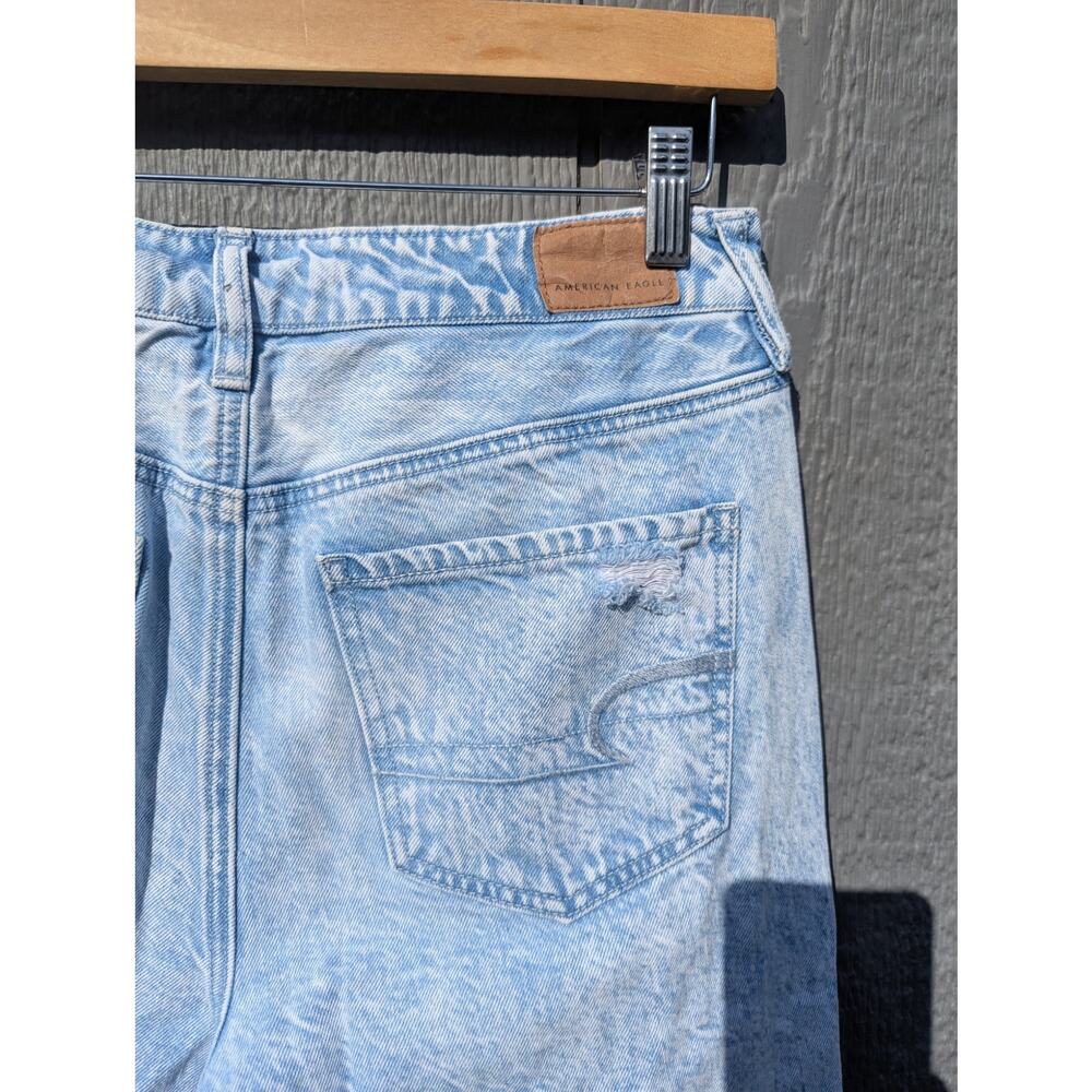 High Rise Tom Girl Thrashed Destroyed distressed festival denim American Eagle 4 - Picture 6 of 9